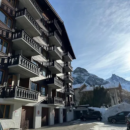 Bellevue 1, Lift 350m