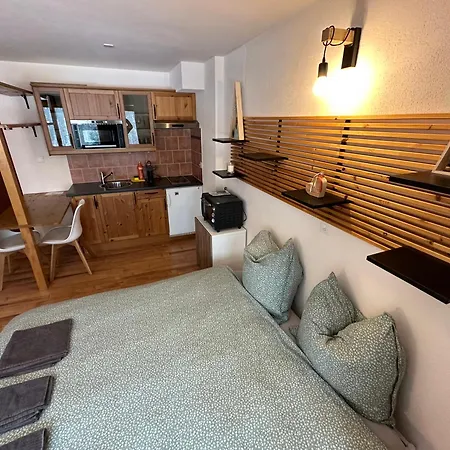 Bellevue 1, Lift 350m Apartment Zinal