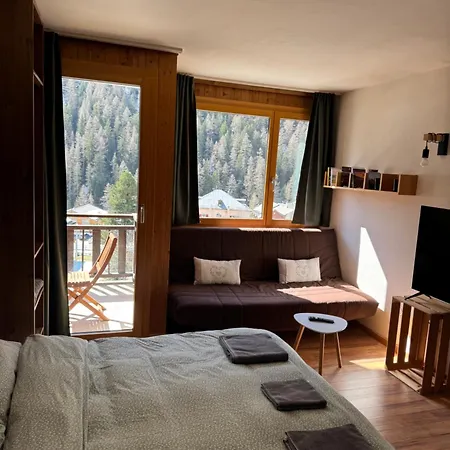 Bellevue 1, Lift 350m Apartament Zinal